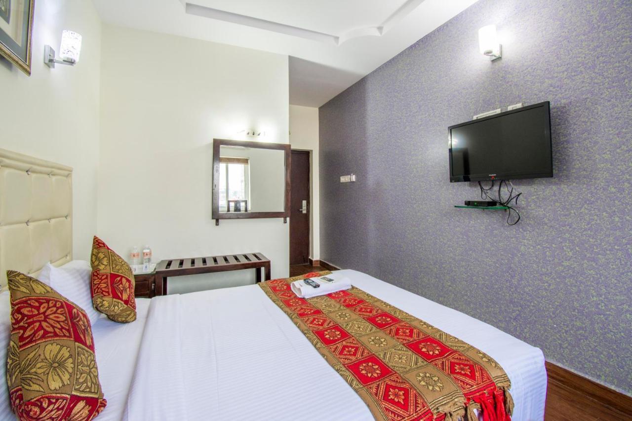 Hotel Executive Inn Vijayawada Ngoại thất bức ảnh